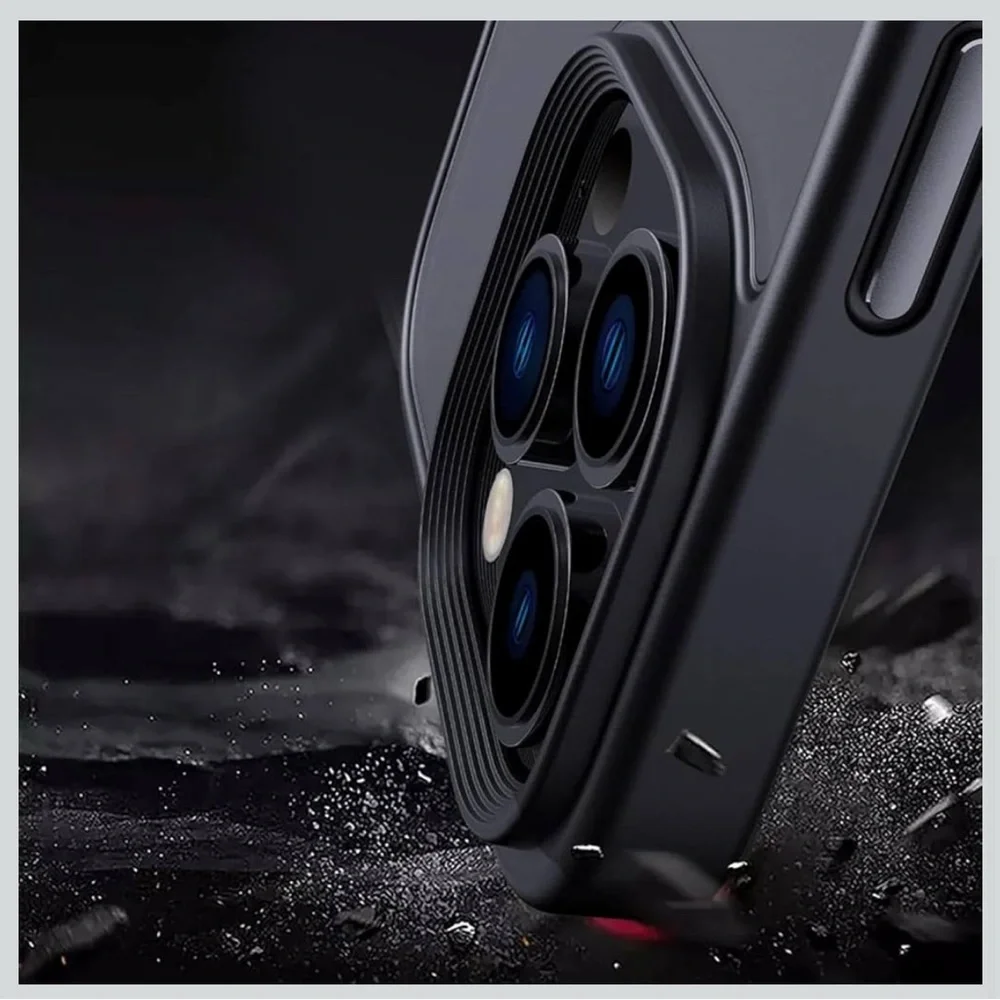 Black • Protective • iPhone 15 Case •